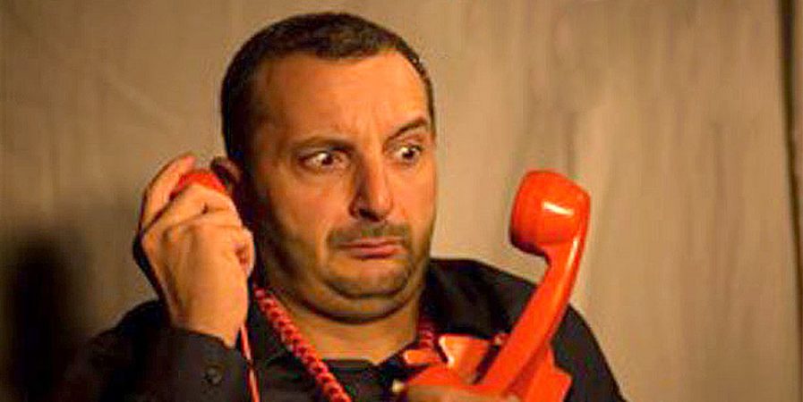 Cédric LOUMBROZO – « Si… si… ! Il se soigne » –  One man show – Saison culturelle municipale