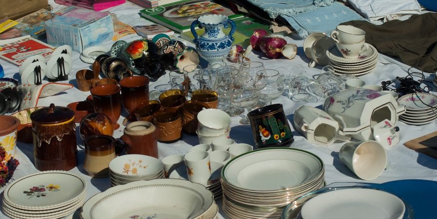 Brocante et vide grenier