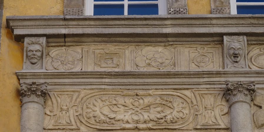 J.E.P. : Le Puy à la renaissance, ville basse
