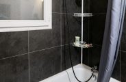 Ensemble douche et baignoire