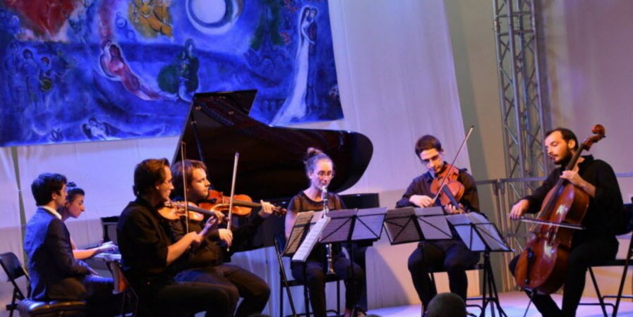 Mélodies sur Arzon : Roger Muraro et le Jeune Ensemble de Lausanne