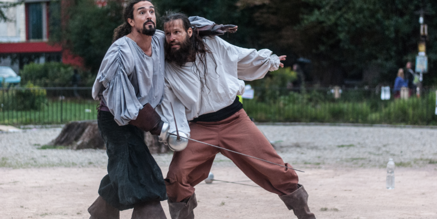 L’Histoire des Trois Mousquetaires racontée à deux en une demi-heure
