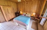 Lajouane – Chambre Châtaignier_Saint-Julien-du-Pinet