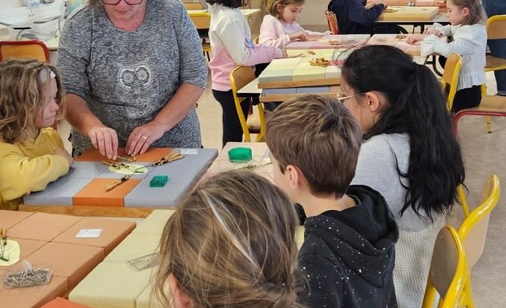 Initiation à la dentelle au musée