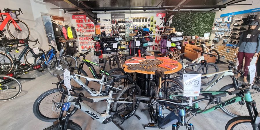 COMPRESSION Bicycles