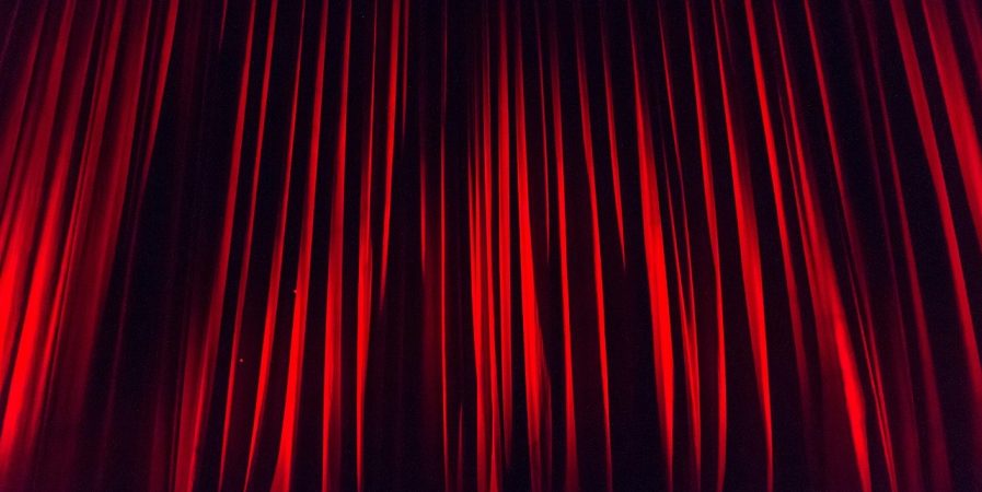 Pièce de théâtre : à quelle heure on ment?