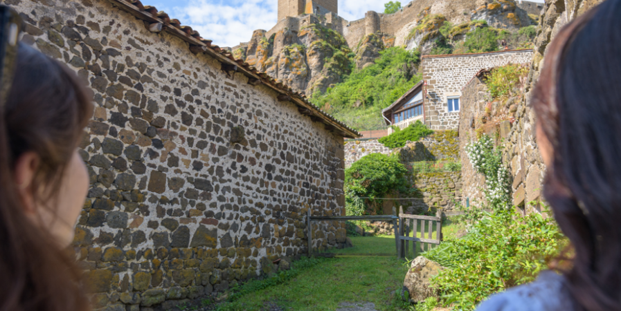 Visite guidée : Polignac, Plus beau village de France & sa forteresse