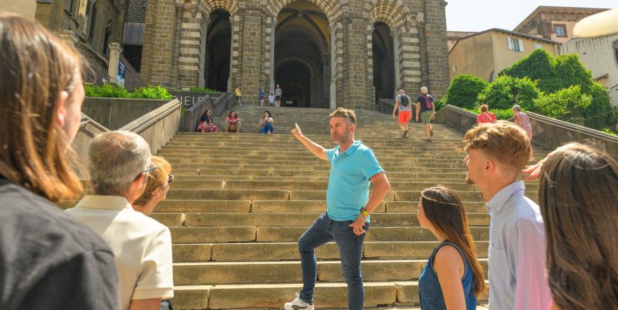 Visite guidée de la ville haute & de la cathédrale du Puy-en-Velay