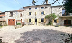 La Maison de Pierre – Le Grand Gîte_Lapte