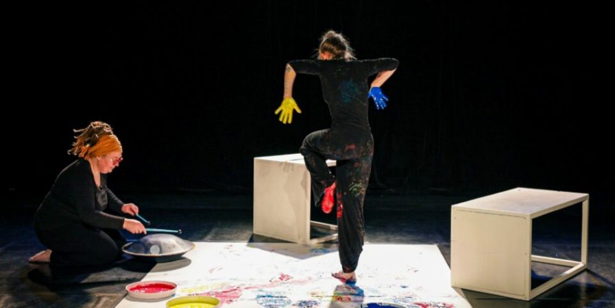 Théâtre jeune public : ESKIS pa la Compagnie POÉ