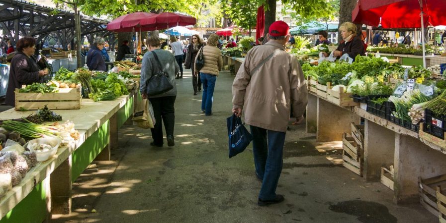 Marché estival laptois