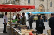 Marché de Peaugres