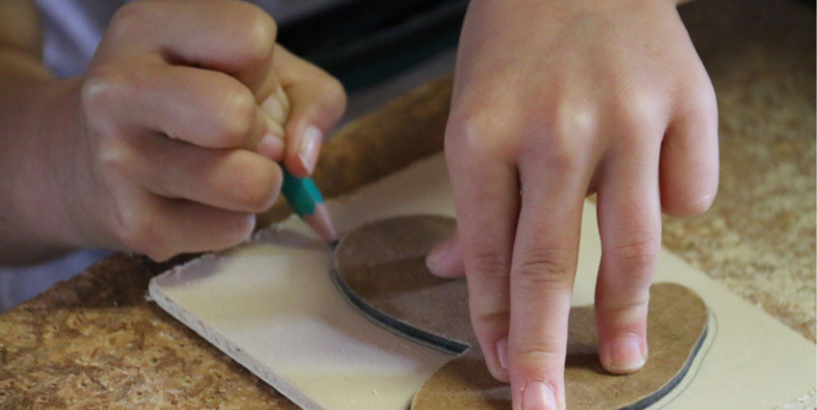 Stage de découverte artistique « atelier de bois chantourné »