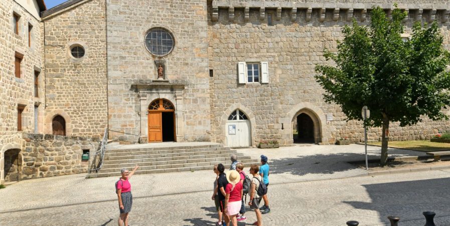 Église et Château Prieuré clunisien