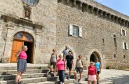 Eglise et Château prieuré clunisien