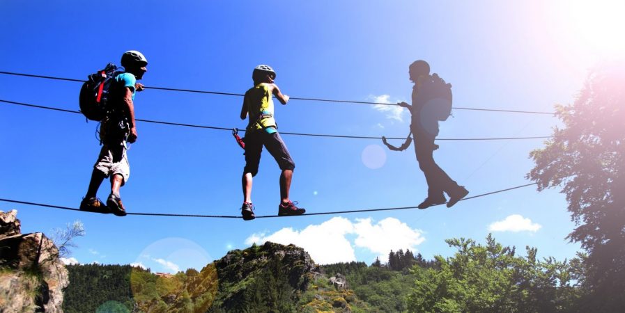 2023 – Bougez dans le Pilat – Via Ferrata adulte / Tyrolienne (à partir de 140 cm soit 10-12 ans) – Planfoy
